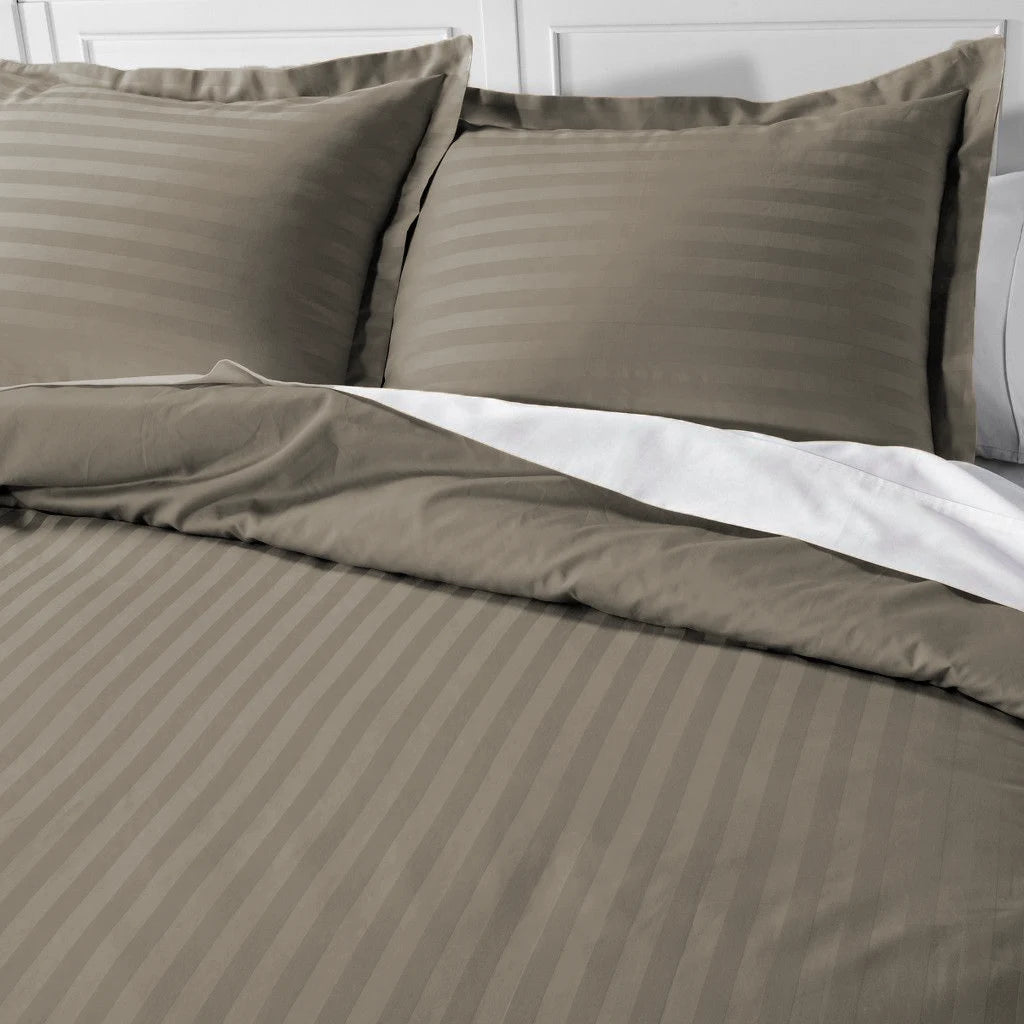 Housse parure de lit coton satiné 300 fils 4 pièces - À rayures