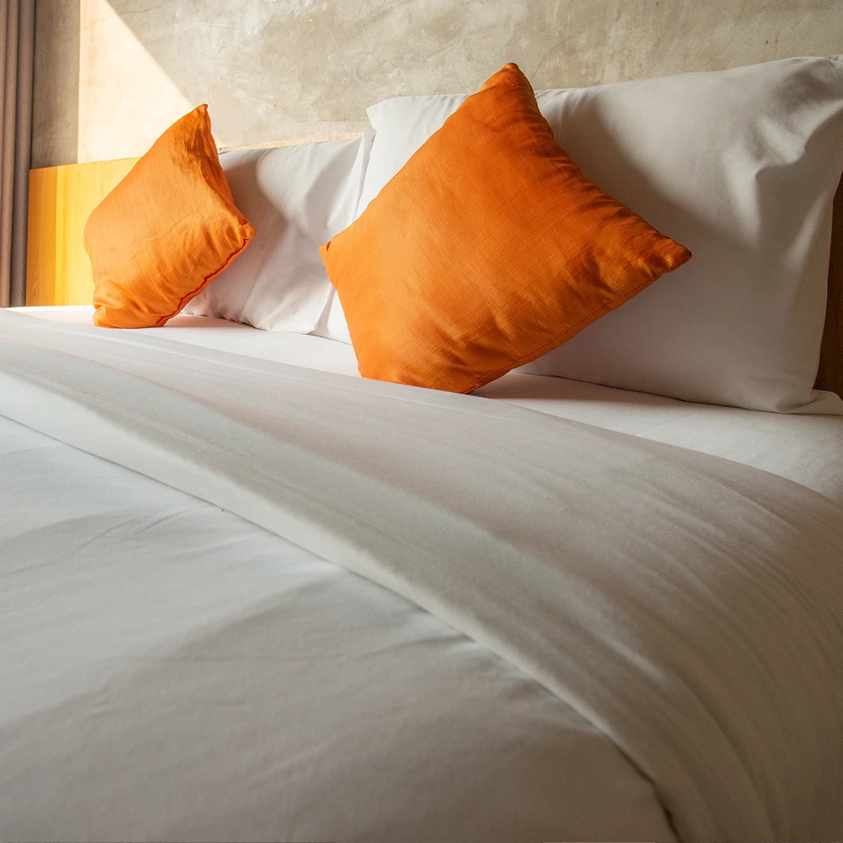 Pack Airbnb - Parure de lit de 4 pièces + Couette + protège matelas 6