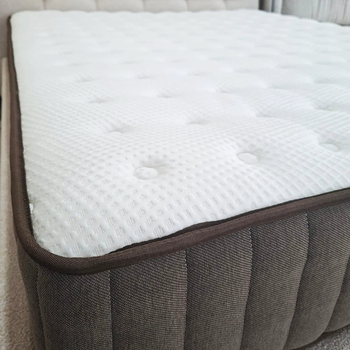 Matelas Premium Hybride + 2 oreillers offerts 7